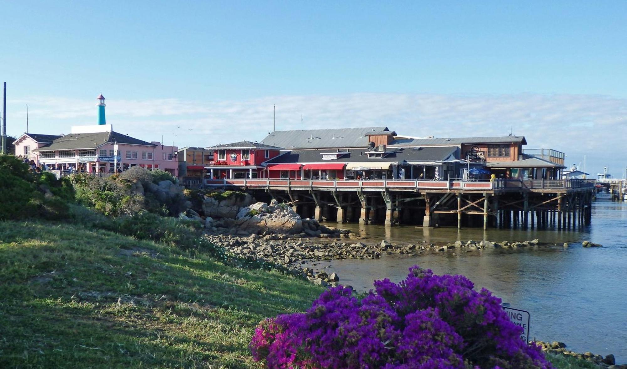 Holiday Inn Express At Monterey Bay By Ihg Seaside Exterior foto